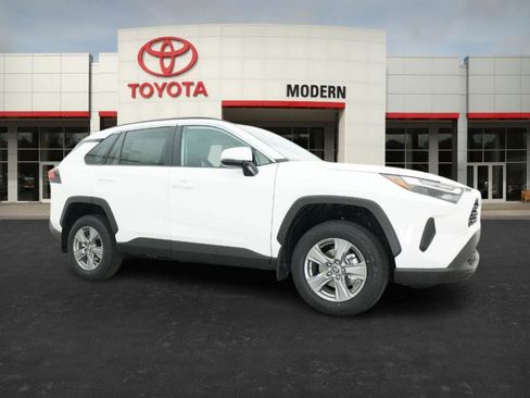 New 2025 Toyota RAV4 XLE image 28