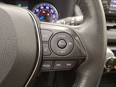 Certified 2022 Toyota RAV4 XLE w/ Convenience Package AWD/4WD image 22