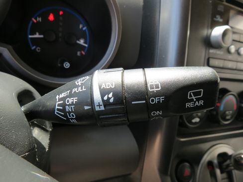 Used 2010 Honda Element EX image 17