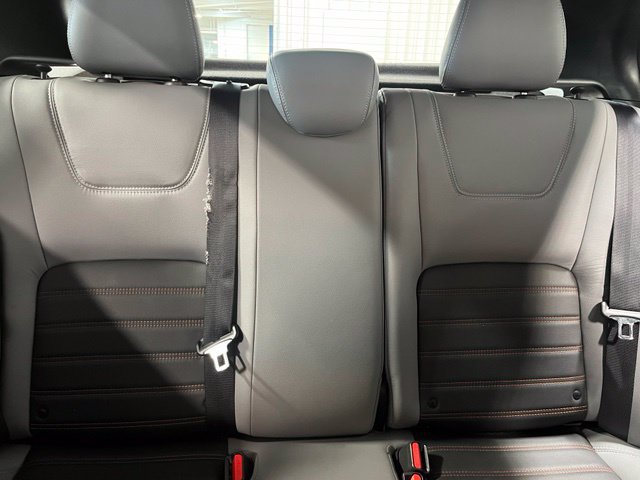 Used 2021 Nissan Kicks SR w/ SR Premium Package FWD image 12
