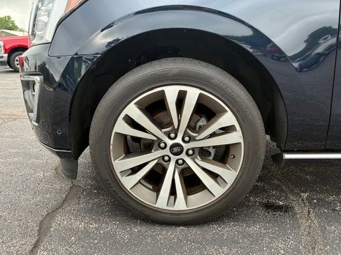 Used 2021 Ford Expedition Platinum image 11