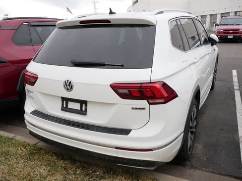Used 2021 Volkswagen Tiguan SEL Premium R-Line image 4