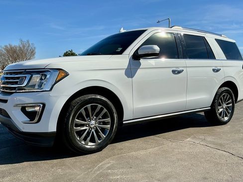 Used 2020 Ford Expedition Limited image 7