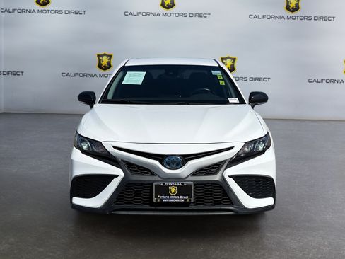 Used 2023 Toyota Camry SE w/ Convenience Package FWD image 8