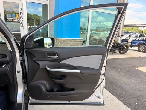 Used 2016 Honda CR-V Touring image 22