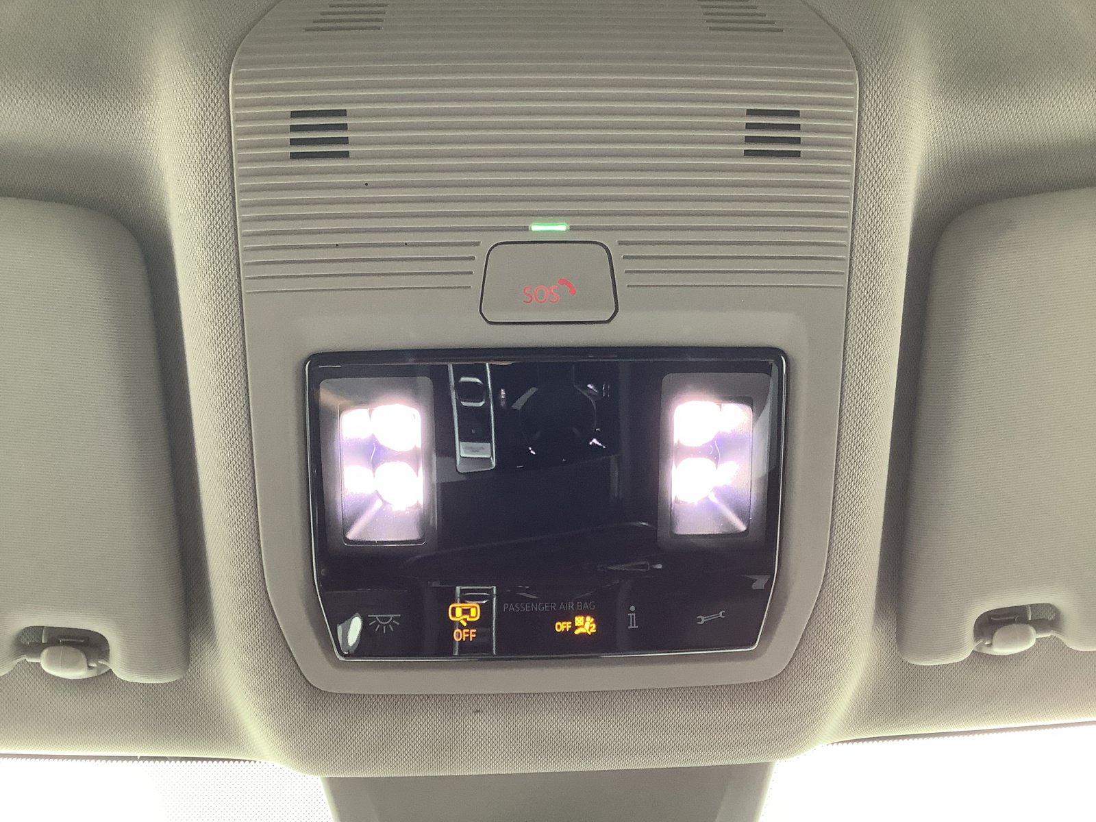New 2025 Volkswagen Atlas SE FWD image 19