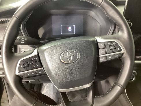 Used 2025 Toyota Grand Highlander AWD Hybrid image 15