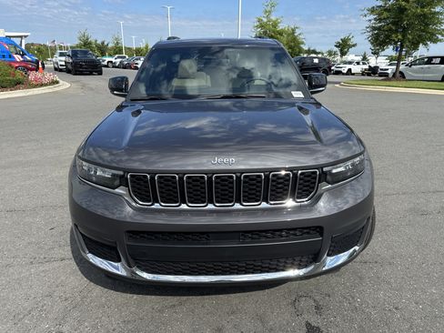 Used 2024 Jeep Grand Cherokee L Limited w/ MOPAR Finishing Package AWD/4WD image 3