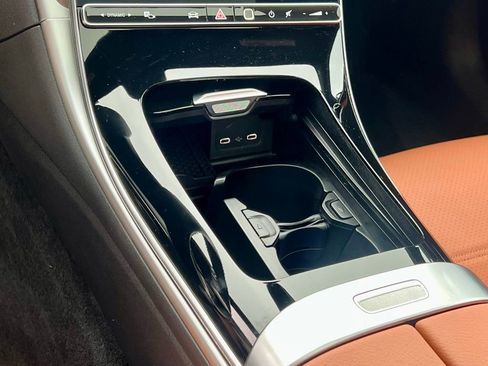 Certified 2026 Mercedes-Benz C 300 4MATIC Sedan image 44