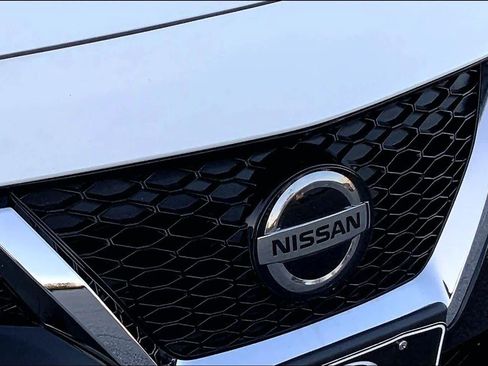 Used 2022 Nissan Maxima Platinum w/ Sport Mat Group image 29