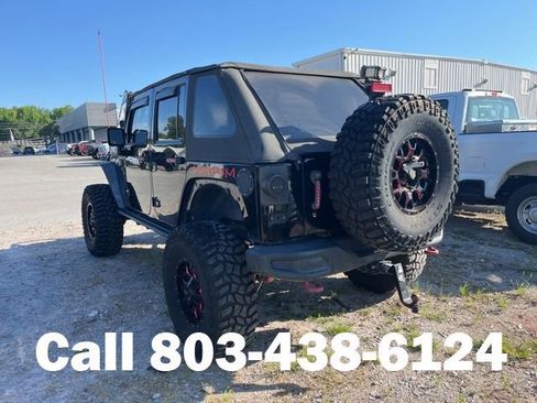 Used 2016 Jeep Wrangler Unlimited Rubicon AWD/4WD image 2