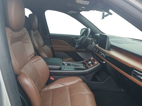 Used 2020 Lincoln Aviator Grand Touring w/ Equipment Group 302A image 16