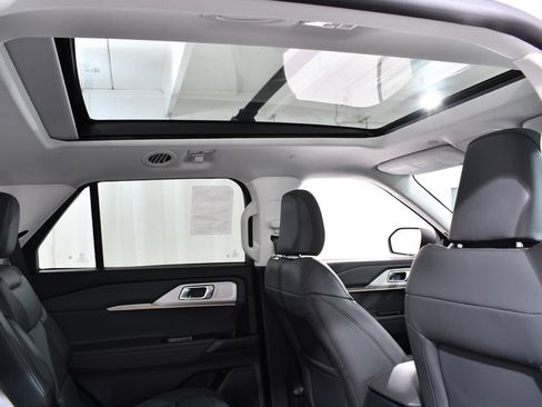 New 2026 Ford Explorer Active w/ Active Comfort Package AWD/4WD image 18