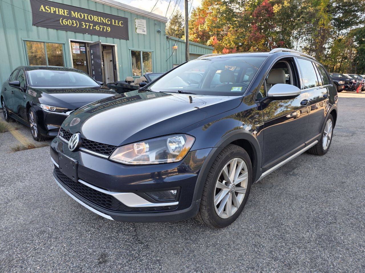 Used 2017 Volkswagen Golf Alltrack SEL AWD/4WD image 2