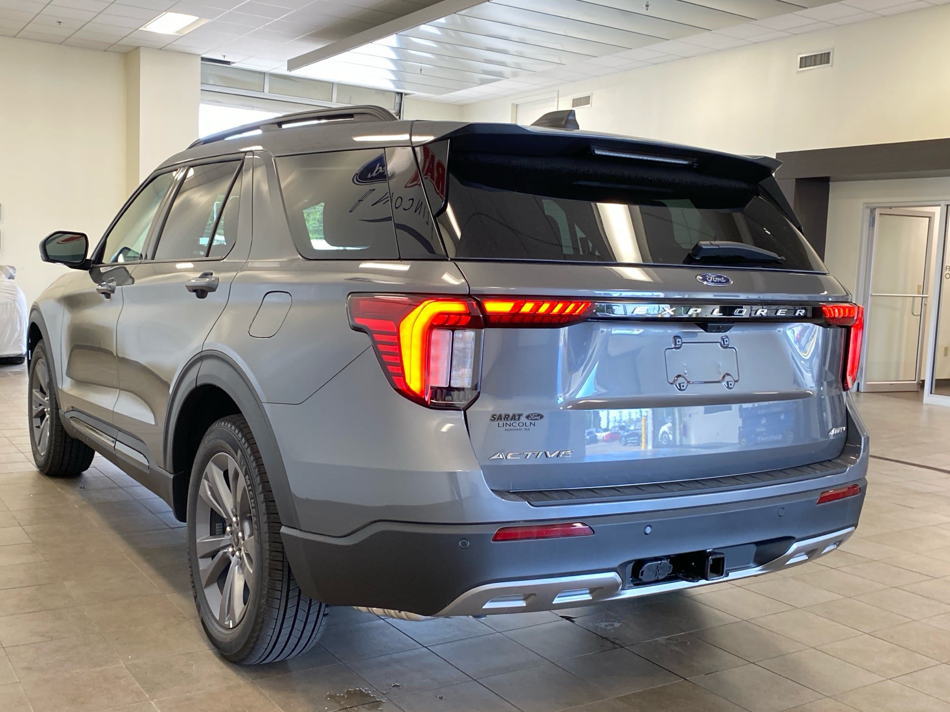 New 2026 Ford Explorer Active w/ Active Comfort Package AWD/4WD image 5