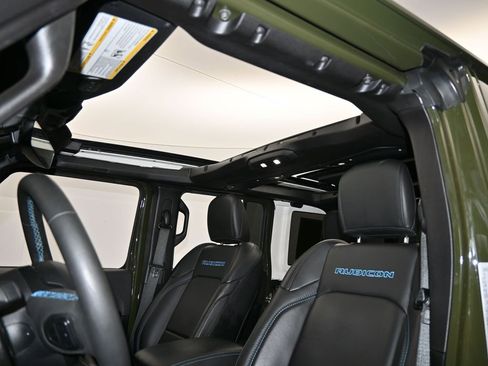 Used 2024 Jeep Wrangler Unlimited Rubicon 4xe image 11