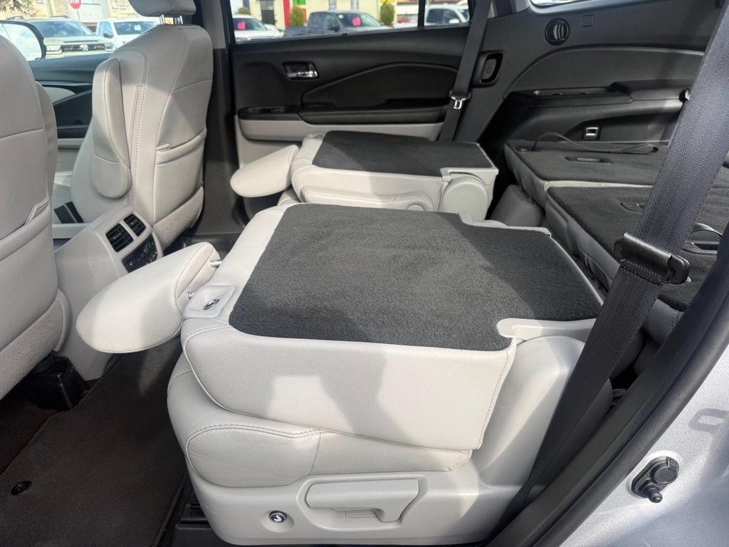Used 2021 Honda Pilot Elite image 26