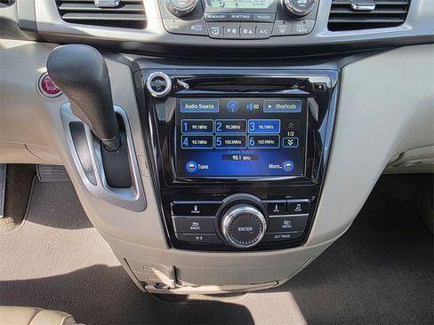 Used 2014 Honda Odyssey EX-L image 22