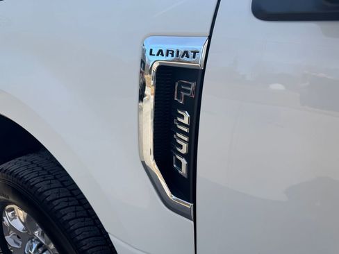 Used 2022 Ford F250 Lariat w/ Lariat Ultimate Package image 22