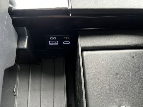 Used 2025 Toyota Tundra SR image 6