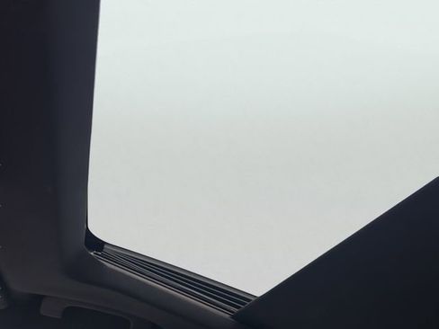 Used 2023 Ford Explorer King Ranch w/ Technology Package AWD/4WD image 32