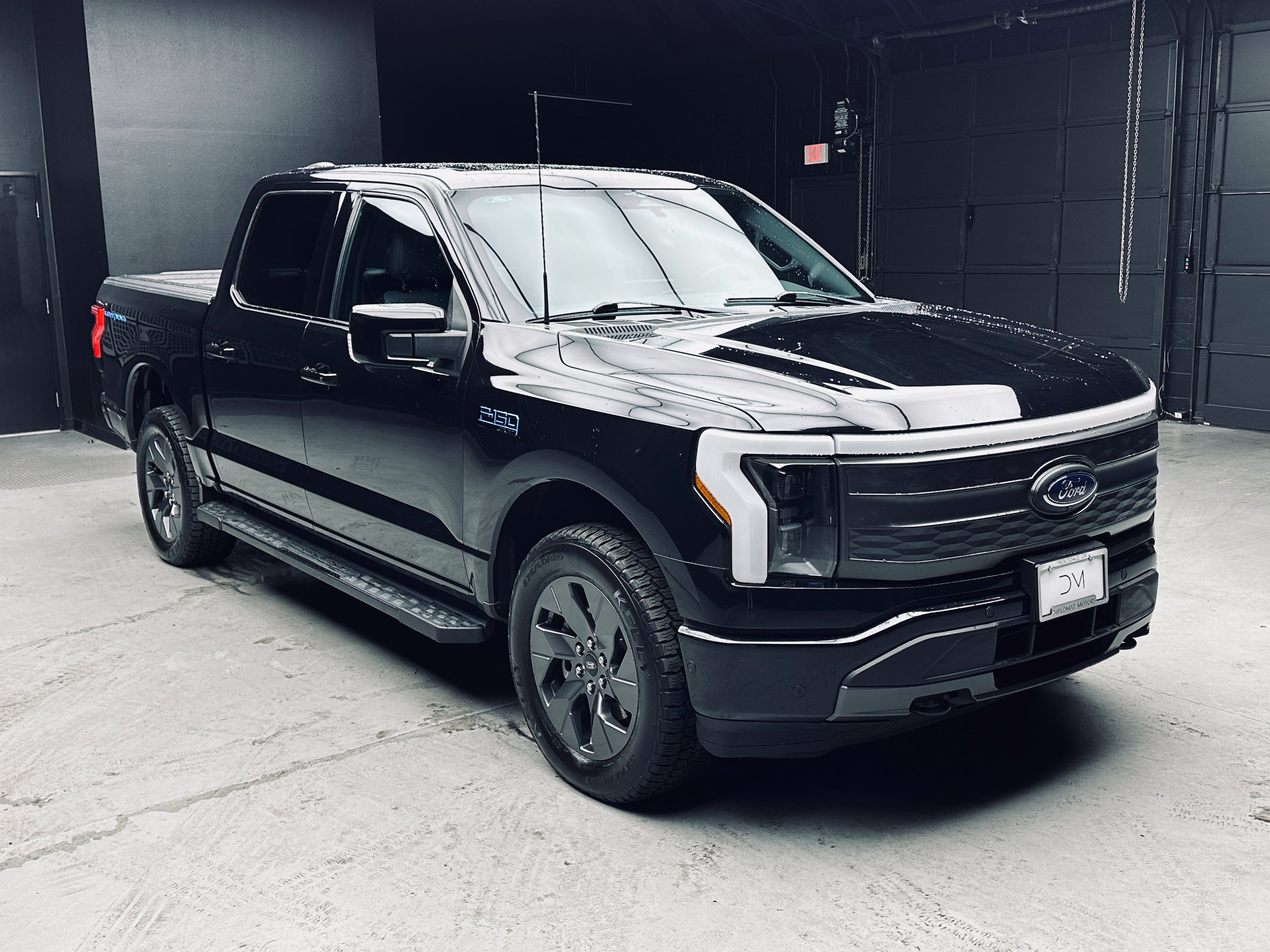 Used 2023 Ford F150 Lightning Lariat w/ Equipment Group 511A High AWD/4WD image 9