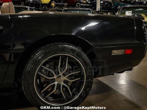 Used 1992 Chevrolet Corvette Convertible image 57