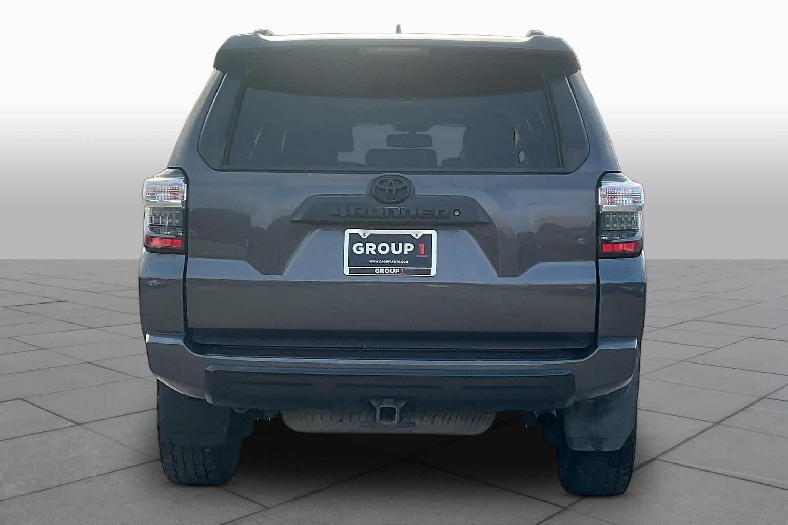 Used 2018 Toyota 4Runner TRD Off-Road Premium AWD/4WD image 5