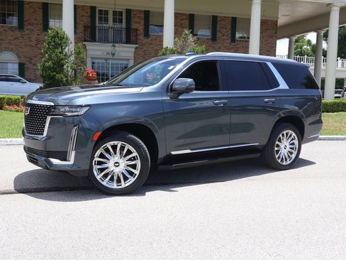 Used 2021 Cadillac Escalade Premium Luxury RWD image 1