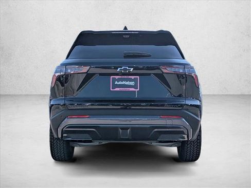 New 2026 Chevrolet Equinox ACTIV w/ Safety and Technology Package image 6