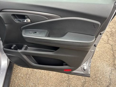 Used 2022 Honda Pilot Sport image 20