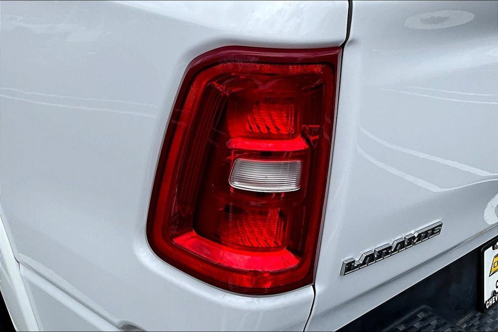 Used 2025 RAM 1500 Laramie AWD/4WD image 21