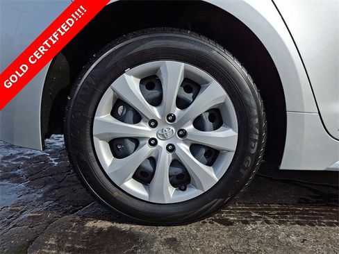 Certified 2025 Toyota Corolla LE image 9