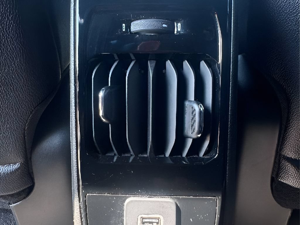 Used 2026 Jeep Compass Limited AWD/4WD image 23