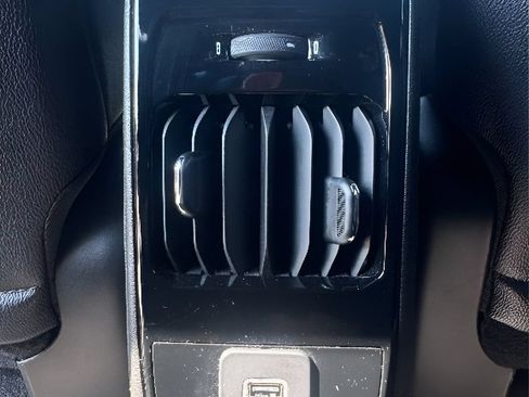 Used 2026 Jeep Compass Limited AWD/4WD image 23