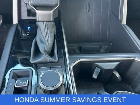 Used 2025 Toyota Tundra Limited AWD/4WD image 18