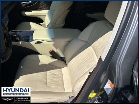 Used 2019 Lexus LS 500 AWD w/ Luxury Package image 15
