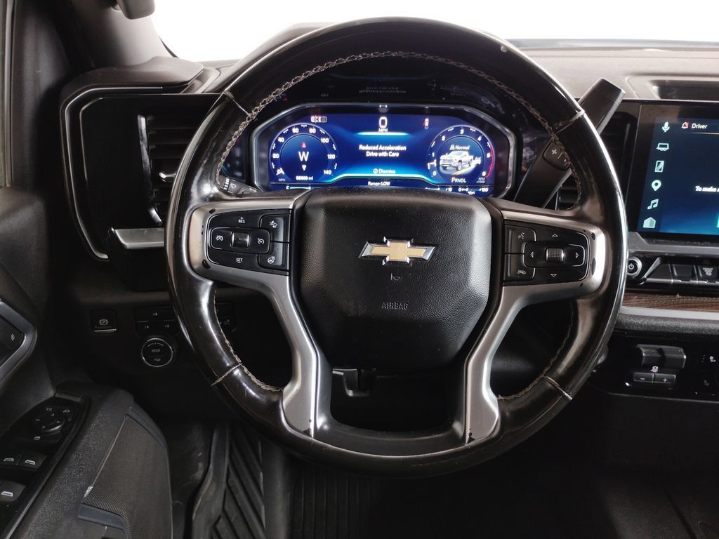 Used 2025 Chevrolet Silverado 2500 LT AWD/4WD image 25
