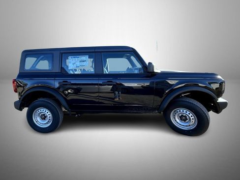 New 2025 Ford Bronco 4-Door image 4