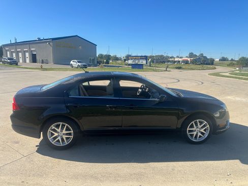 Used 2012 Ford Fusion SEL image 2