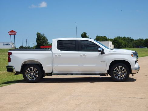 Used 2025 Chevrolet Silverado 1500 LT w/ Texas Edition Plus RWD image 7