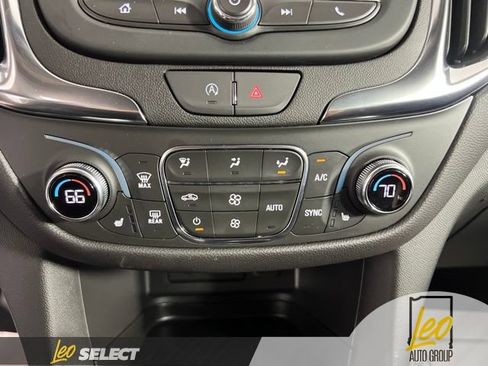 Used 2024 Chevrolet Equinox LT FWD image 24