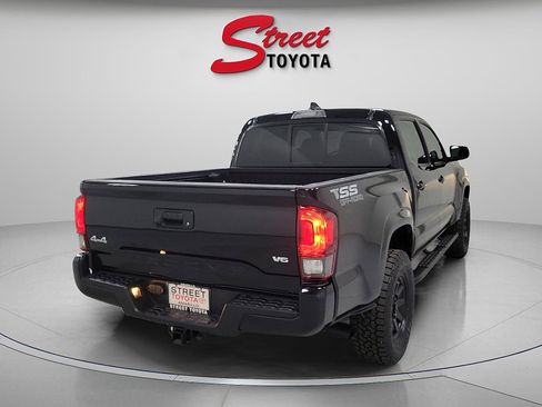 Certified 2023 Toyota Tacoma SR AWD/4WD image 4