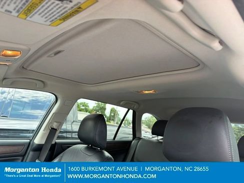 Used 2016 Subaru Outback 2.5i Limited AWD/4WD image 14
