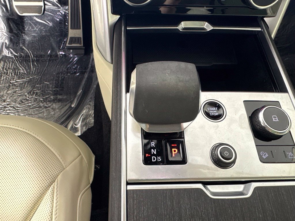 Used 2023 Land Rover Range Rover SE AWD/4WD image 17