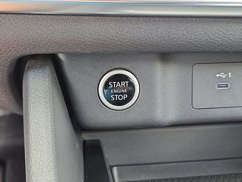 Certified 2023 Nissan Rogue SV AWD/4WD image 27