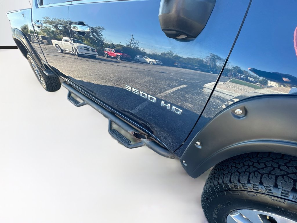 Used 2021 Chevrolet Silverado 2500 LTZ w/ Z71 Off-Road Package AWD/4WD image 33