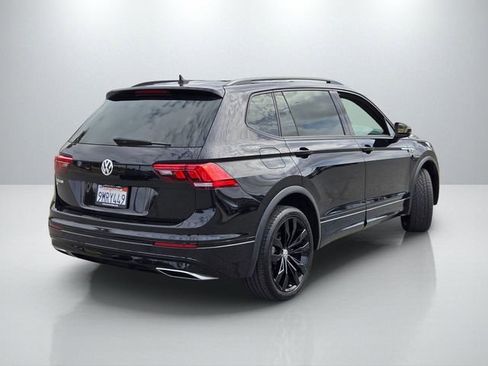 Used 2021 Volkswagen Tiguan SE R-Line image 4