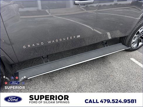Used 2022 Jeep Grand Wagoneer Series III AWD/4WD image 16