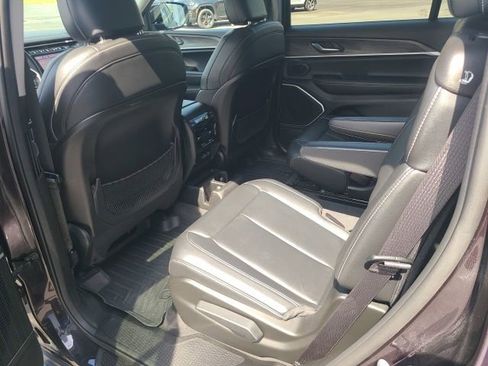 Used 2022 Jeep Grand Cherokee L Limited image 17